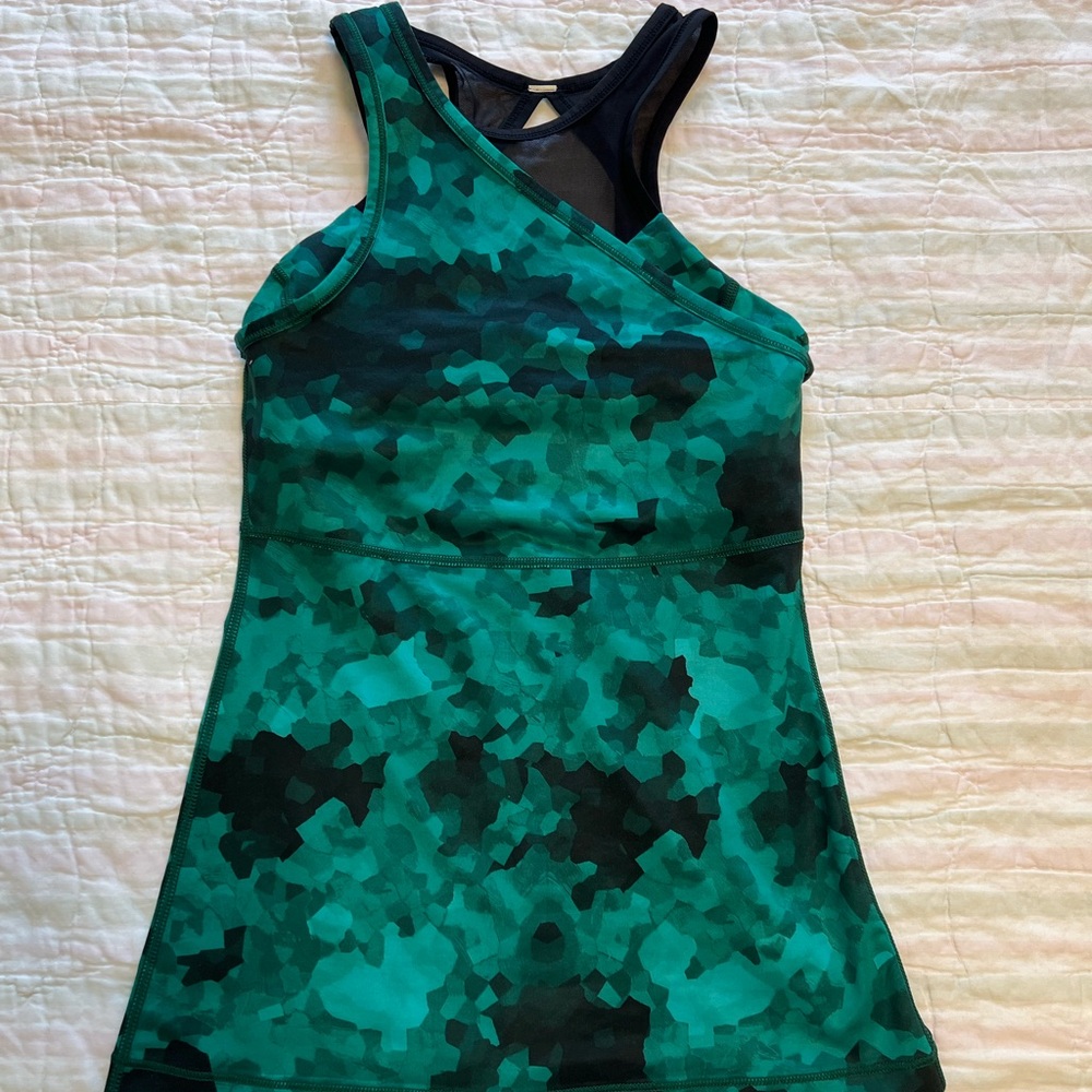 Lululemon Meshed Up Tank in Clouded Dreams Cosmic Teal Multi / Black - Picture 5 of 15